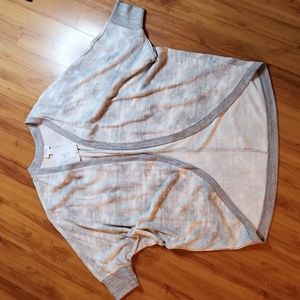 LULAROE Tracy Cocoon Cardigan Size Medium Soft Short Sleeve NWT